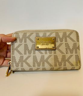 Michael Kors MK Medium Wallet