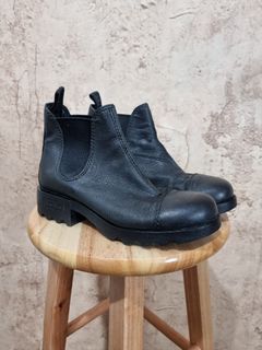 "Miu Miu" - Leather Chelsea Boots-