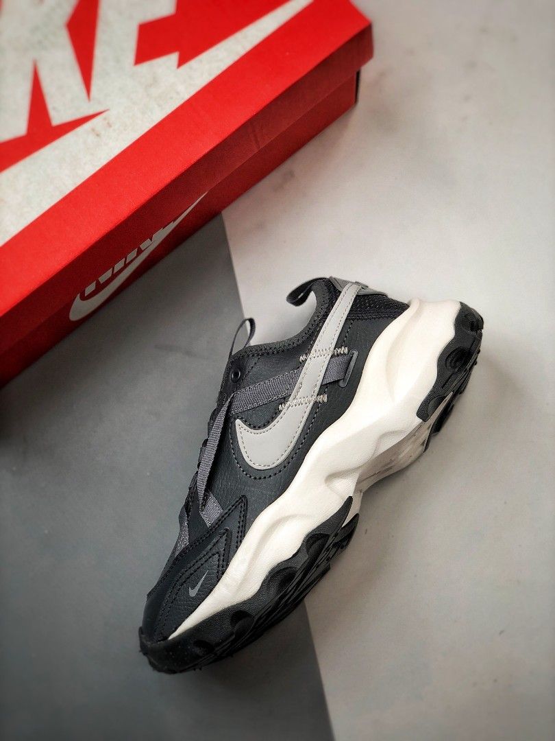 nike tc 7900 black