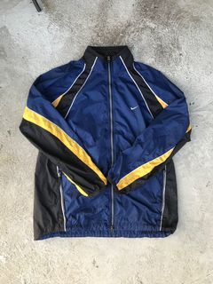 Nike vintage tritone jacket