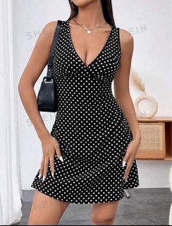 (Category: ) located in . Submitted by barbara.wardrobe (Listing ID 1299072478, Image 1). Description: .