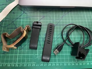 [PRELOVED - Well Used] Fitbit Charge 2 Heart Rate + Fitness Wristband, Small 14 cm - 17 cm - Rose Gold