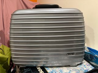 由 bbg76 (刊登 ID 1299088572，圖片 1) 提交，位於 的 (類別：)，說明：。