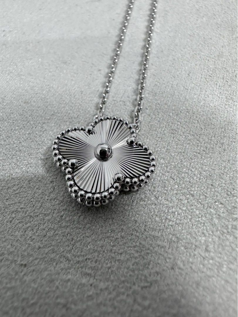 S925 VCA Guilloche Necklace, Women's Fashion, Jewelry Organisers