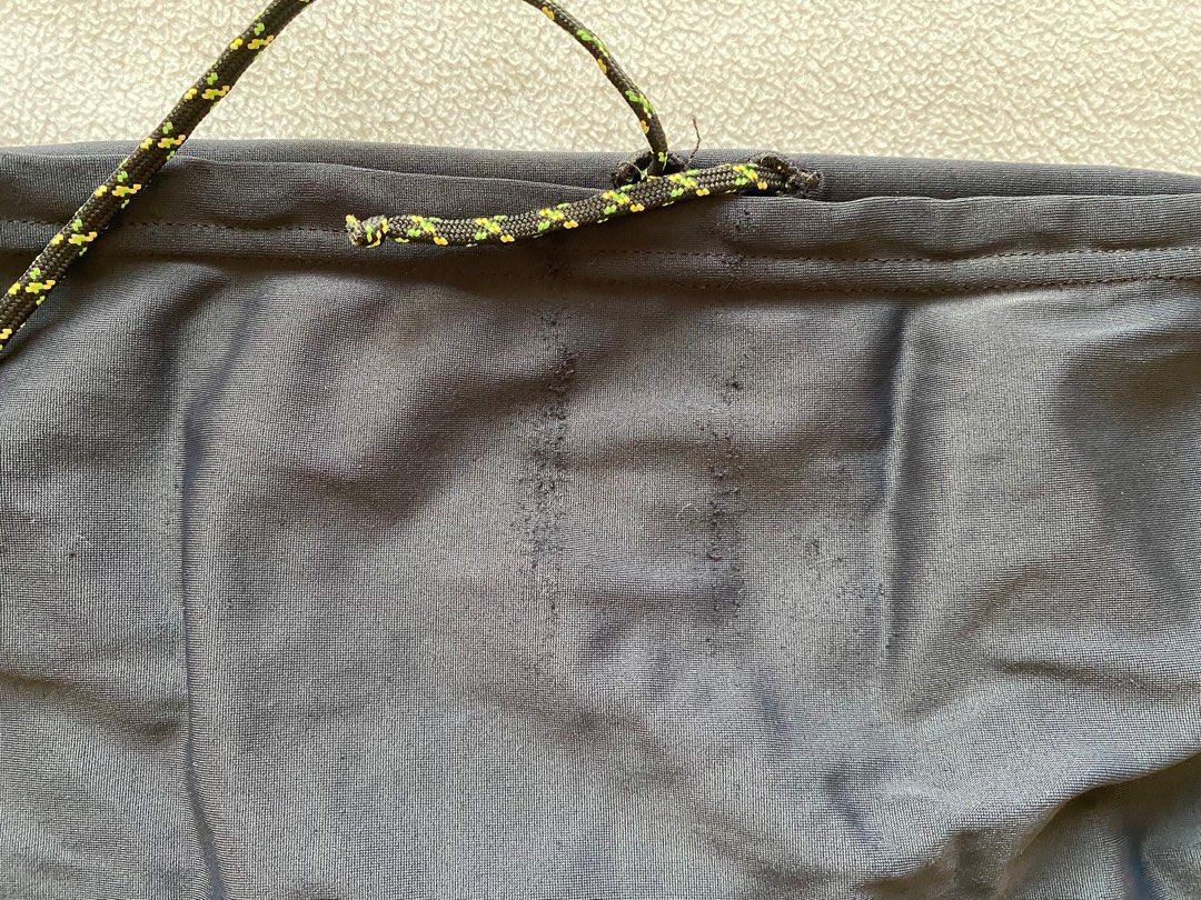Speedo swimming briefs 8cm size 30 trunks (Category: Water Sports) located in Santa Rosa. Submitted by fbn16 (Listing ID 1299053420, Image 2). Description: Genuine speedo Pilling issue see photos 8 cm.