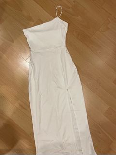 (Category: ) located in . Submitted by no.cheapskates (Listing ID 1299070387, Image 1). Description: .