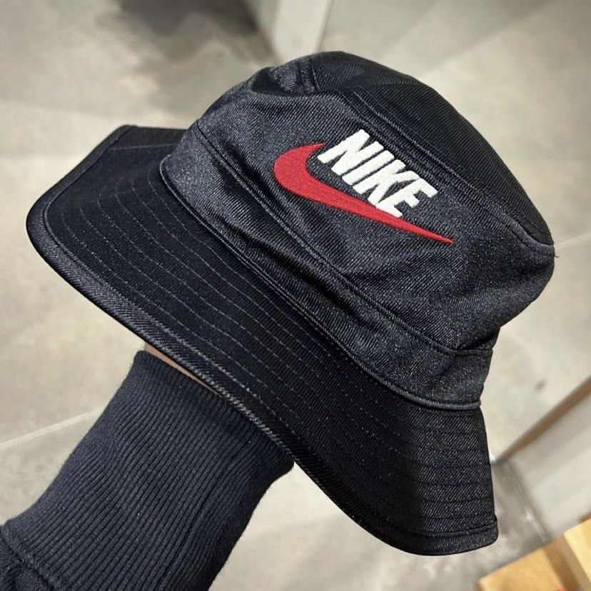 帽子 Supreme x Nike Dazzle Crusher Black L/XL Supreme Nike Dazzle Crusher (SS24) - $48