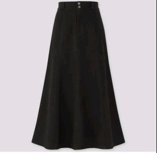 Uniqlo Long Black Mermaid Skirt