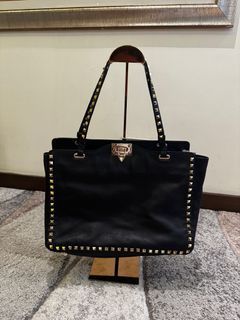 Valentino Rockstud Tote with long strap (pamigay price)
