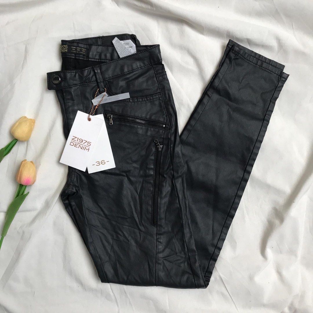 NWT ZARA Black Moto Coated Biker Jeans Size 34 only