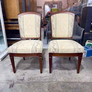 2 pieces dining chairs