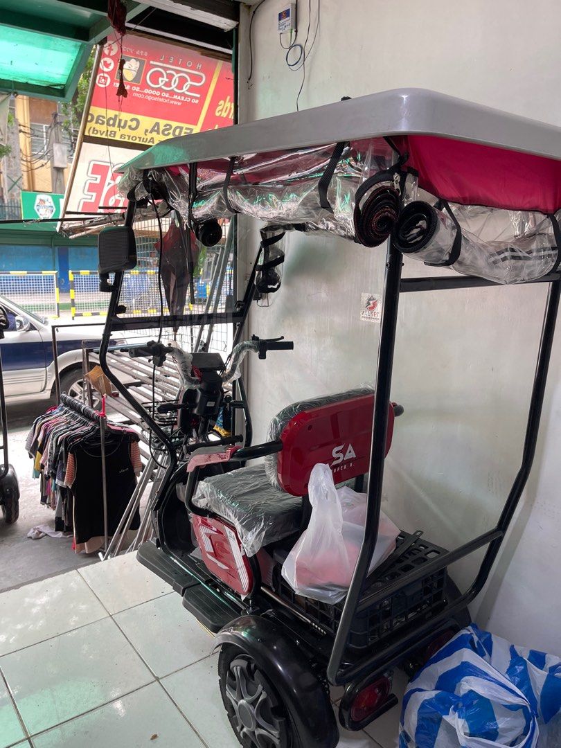 3 wheels ebikes (Category: Billiards and Bowling) located in Quezon City. Submitted by brandmanila (Listing ID 1296273285, Image 2). Description: 3 wheels 800watts 48v20mah.
