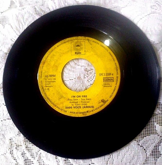 5000 Volts - I'm On Fire (7" single) PLAKA (Category: Vinyls) located in Cebu City. Submitted by pandastampscebu (Listing ID 1146808403, Image 1). Description: 5000 Volts - I'm On Fire (7" single) (Epic, 1975) : P125 Vinyl is in excellent condition Tracks : a) I'm On Fire b) Bye Love All vinyl singles are European or US pressings, all tested and cleaned with a vacuum record cleaner Payment : Gcash, Palawan, RCBC. Shipping fee nationwide is 150P. 