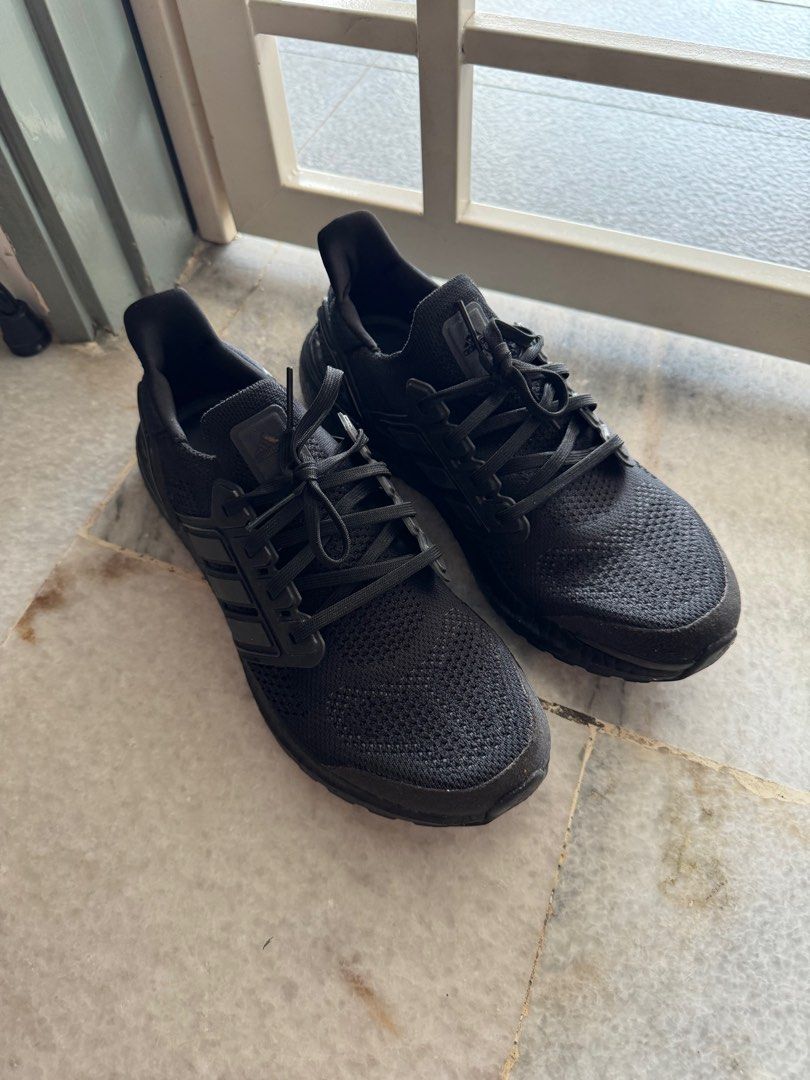 All black ultra boost size 10 top