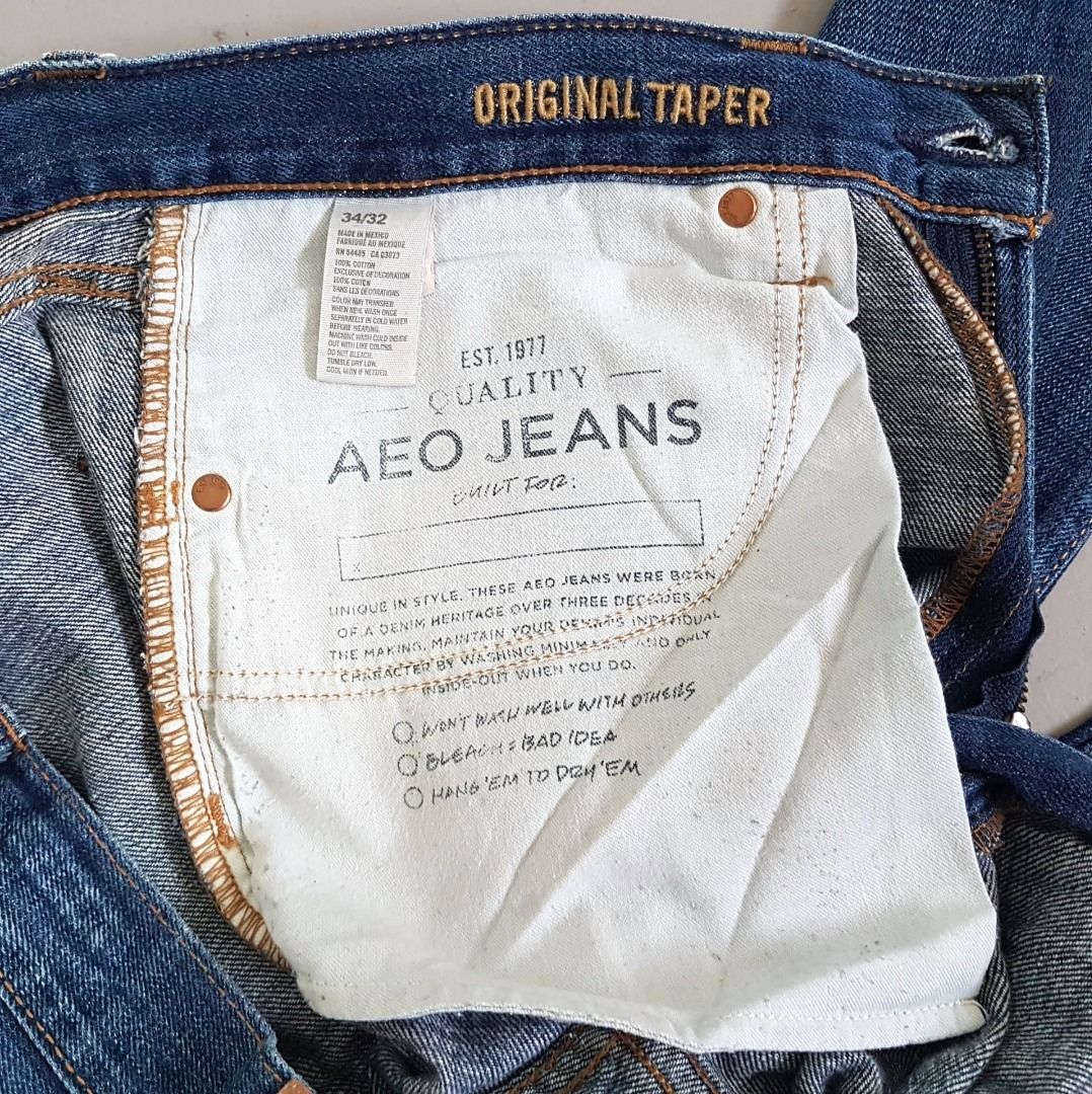 American Eagle Outfitters Fashion Designer Denim Jeans AEO Jeans since 1977 W34 L32 Waistline 37 inches Retro Apparels Vintage Clothing Cult Street Wear Yuppie Lifestyle Models Pop Culture Biker Racer...