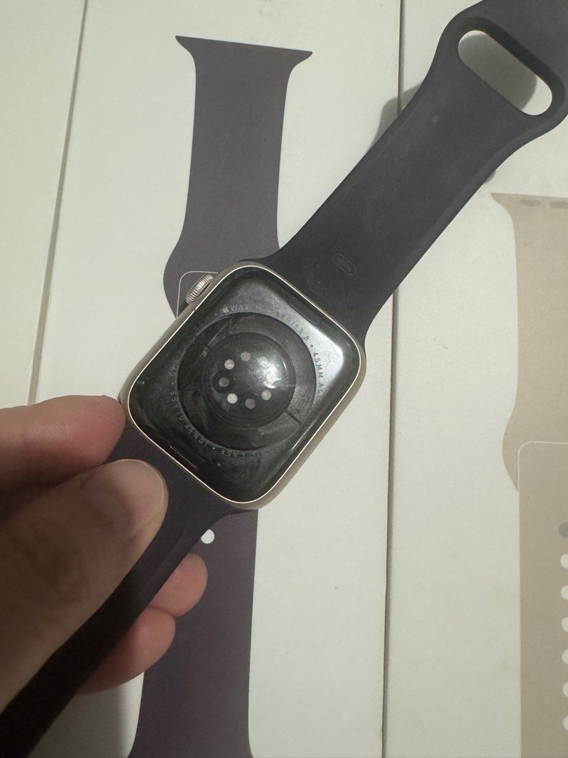 Apple Watch Series 8 45mm (Category: Wearables & Smart Watches) located in Makati City. Submitted by hearts0214 (Listing ID 1296348629, Image 3). Description: .