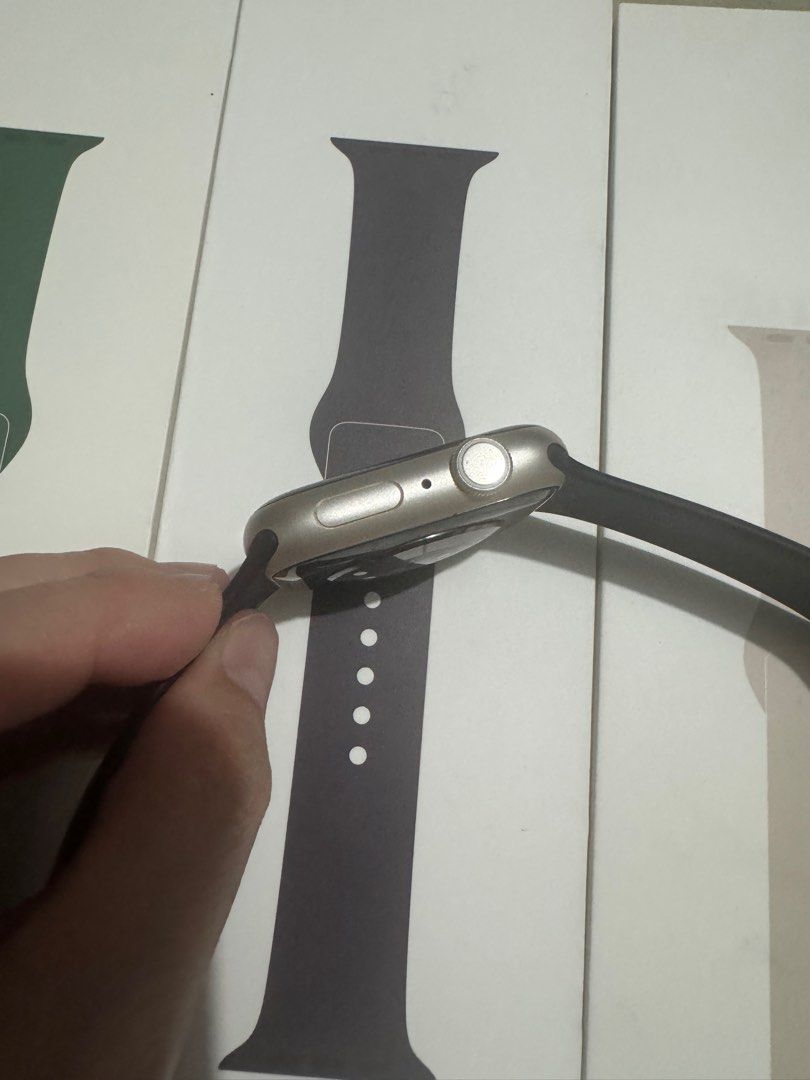 Apple Watch Series 8 45mm (Category: Wearables & Smart Watches) located in Makati City. Submitted by hearts0214 (Listing ID 1296348629, Image 2). Description: .