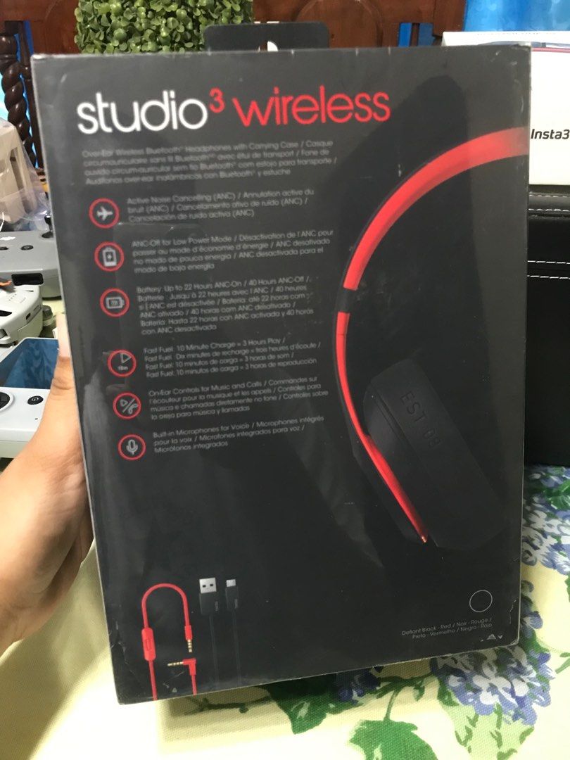 BEATS STUDIO 3 WIRELESS (Category: Headphones & Headsets) located in Lingayen. Submitted by jayteeeezy (Listing ID 1296342188, Image 2). Description: FS‼️ BEATS STUDIO 3 WIRELESS BRANDNEW FRESH FROM CANADA 🇨🇦 Price: 35,000 Pesos only Can do shipping via JNT, LBC or JRS EXPRESS DM 📩.