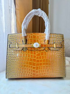 (Category: ) located in . Submitted by preloved_nvs (Listing ID 1296341085, Image 1). Description: .