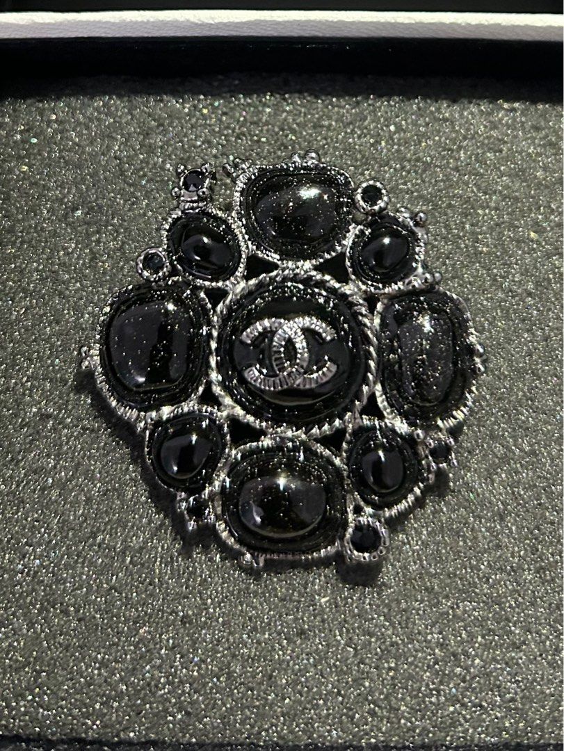 Chanel brooch box store