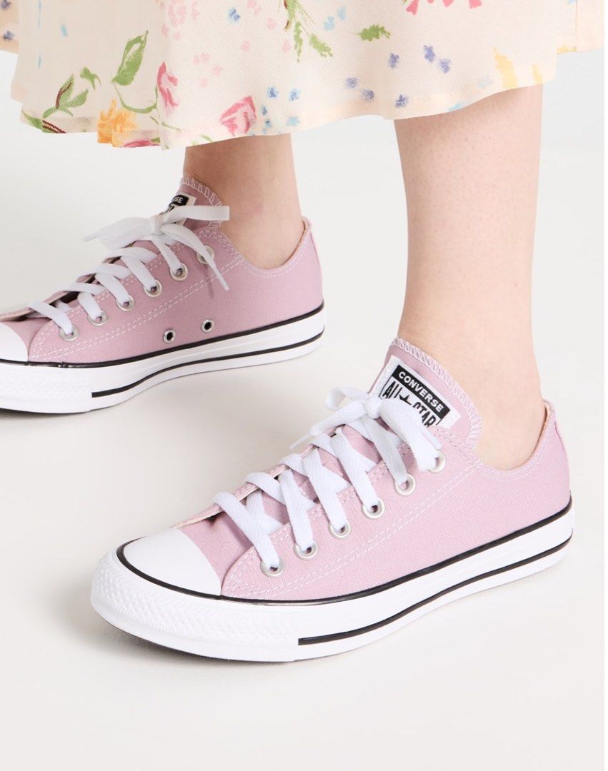 Chuck Taylor Low Cut Womens Converse