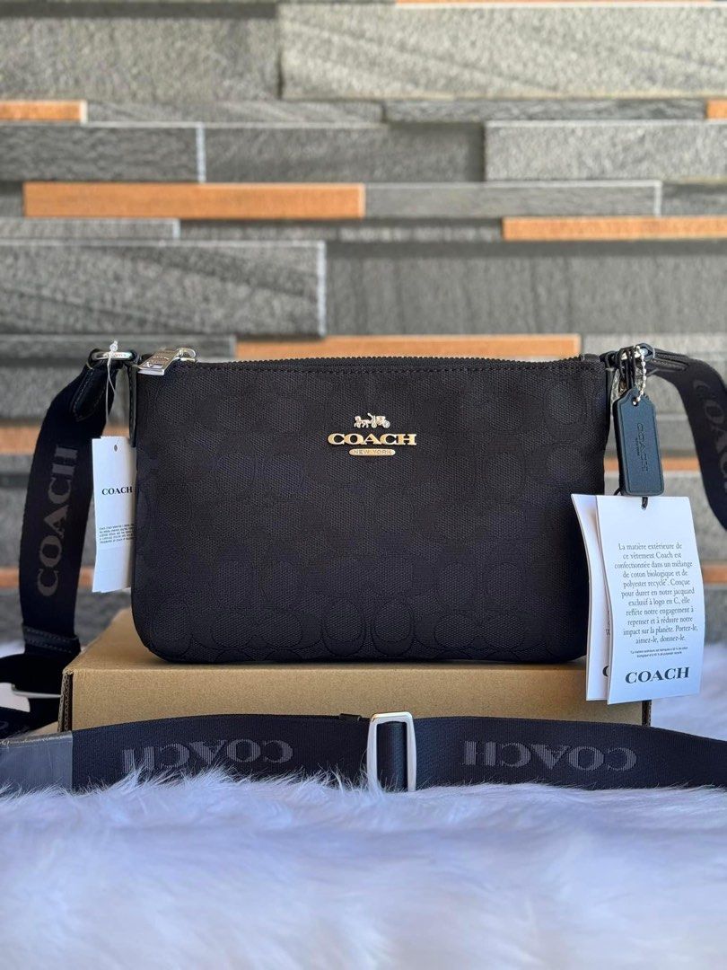 Coach crossbody (Category: Luxury Bags & Wallets) located in Mandaluyong City. Submitted by stuffnmore (Listing ID 1296365870, Image 1). Description: coach crossbody pwede sya unisex pinas onhand kasyang kasya ang promax kahit dalawa pa inclusion tag polybag and carecard guaranteed original and new approx dimension 9”L x 6”H.