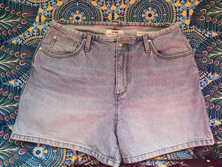 (Category: ) located in . Submitted by esanjose (Listing ID 1296310622, Image 1). Description: .