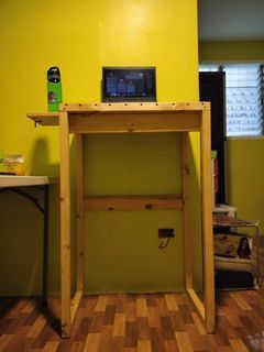 Standing desk and high chair