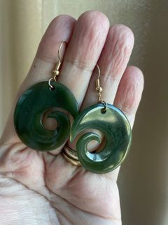 Jadeite swirl dangling earrings