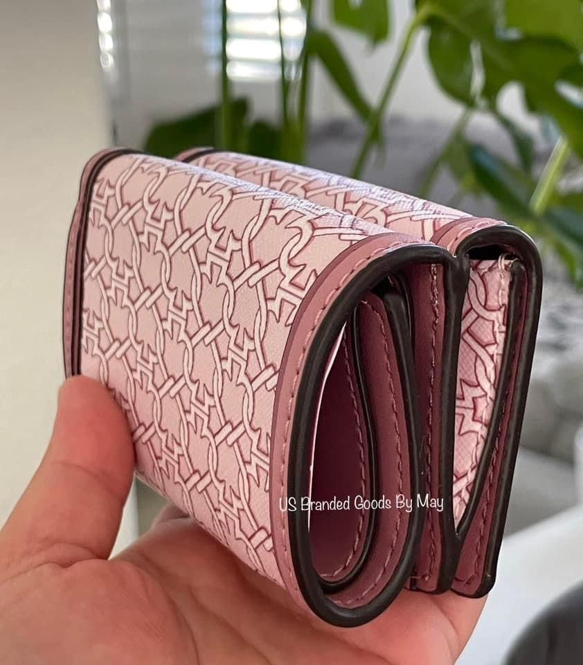 Kate Spade Micro Tri-fold Wallet (Category: Luxury Bags & Wallets) located in San Pedro. Submitted by byeve (Listing ID 1296314981, Image 3). Description: FREE SHIPPING Will be shipped from the US Authentic Kate Space Money Back Guaranteed if proved fake .