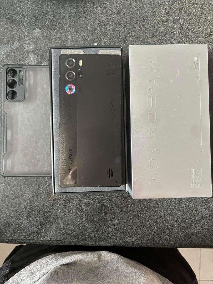 Nubia Redmagic 9 Pro (Category: Android Others) located in Manila. Submitted by beatricepicache (Listing ID 1296377485, Image 2). Description: For sale or Swap: ROG 8 Redmagic 9pro sleet 12/256 Binili sa sm north with receipt 1month pa lang Price: 40k negotiable sa sure buyer Freebies: Xundd case Xundd hydrogel Rfs: upgrade to laptop Area: Sampaloc manila .