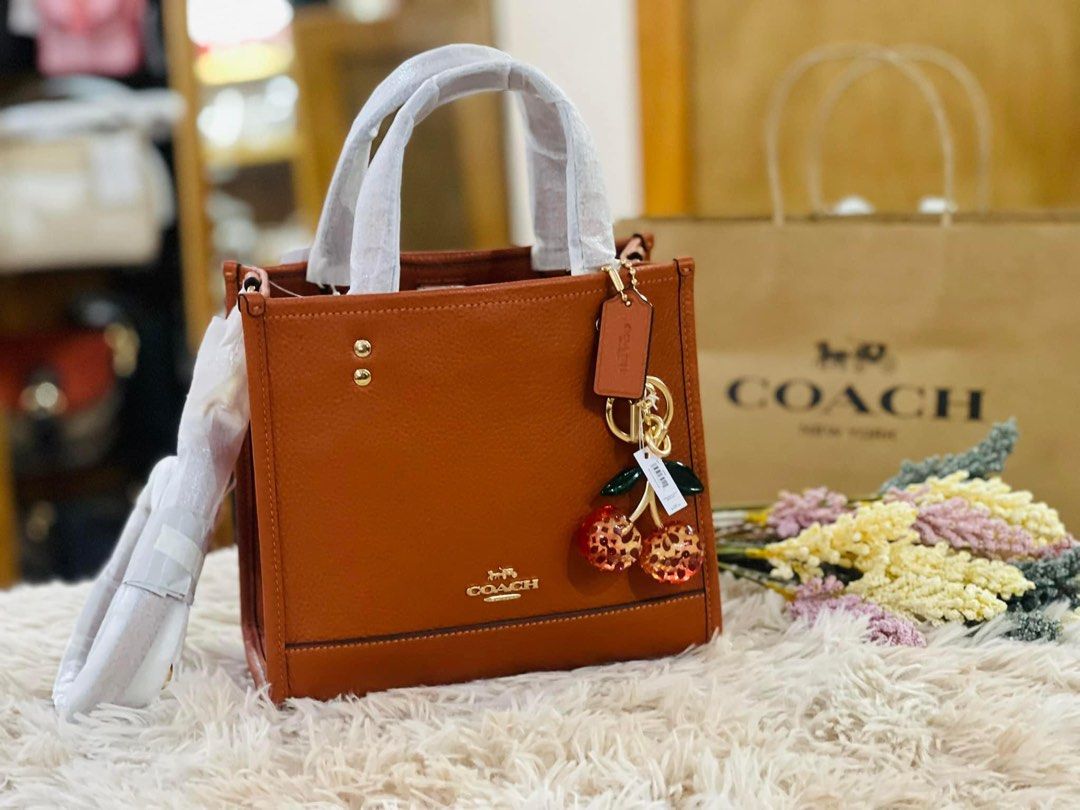💯ORIGINAL COACH DEMPSEY 22 ORANGE (Category: Luxury Bags & Wallets) located in Quezon City. Submitted by ashongsstore (Listing ID 1296304775, Image 1). Description: Sale Charm sold separately 🇵🇭ONHAND🇵🇭 ‼️Please look at our pictures as that is exactly what you are purchasing‼️ 10000% Original Not REPLICA, OEM, TOP GRADE QUALITY, AUTHENTIC QUALITY or Any other Terms to DENOTE FAKE! 😎 . Guaranteed ORIGINAL AND BRANDNEW or TRIPLE your MONEY BA