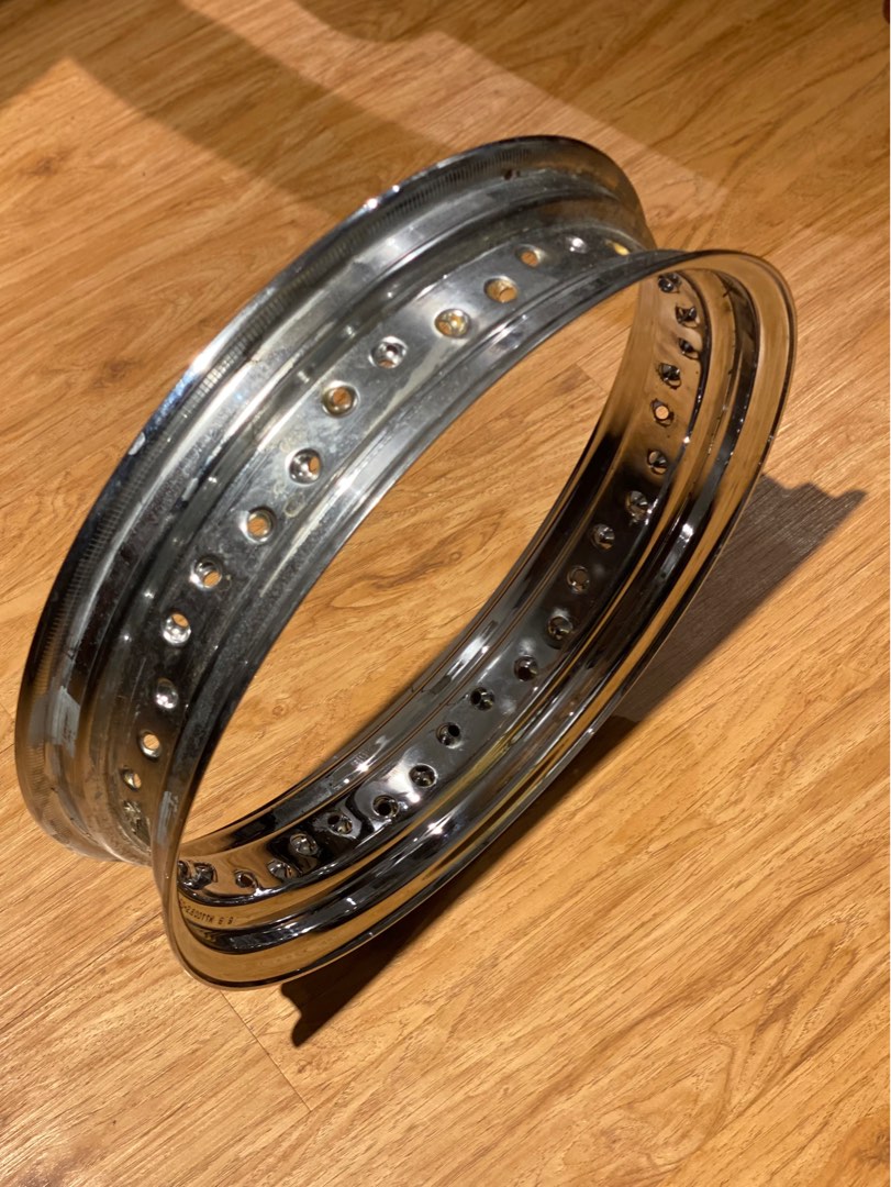 Original Triumph Rim 17, Auto Accessories on Carousell