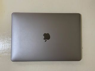 Preloved 13 inch Macbook Pro 2019 with Touchbar 128gb SSD 8gb RAM (Space Grey)