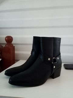 Saint Laurent black 2.5in heel harness boots