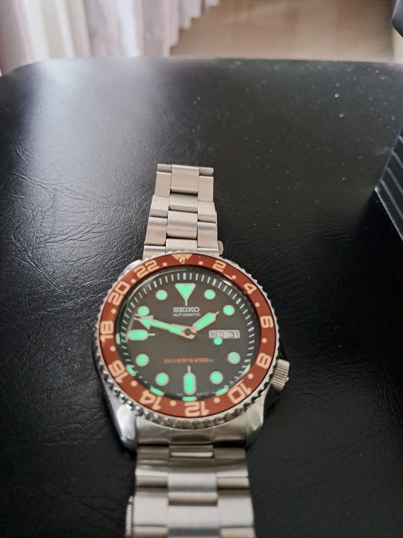 Seiko Diver legendaris SKX 007 Bond, Fesyen Pria, Jam Tangan