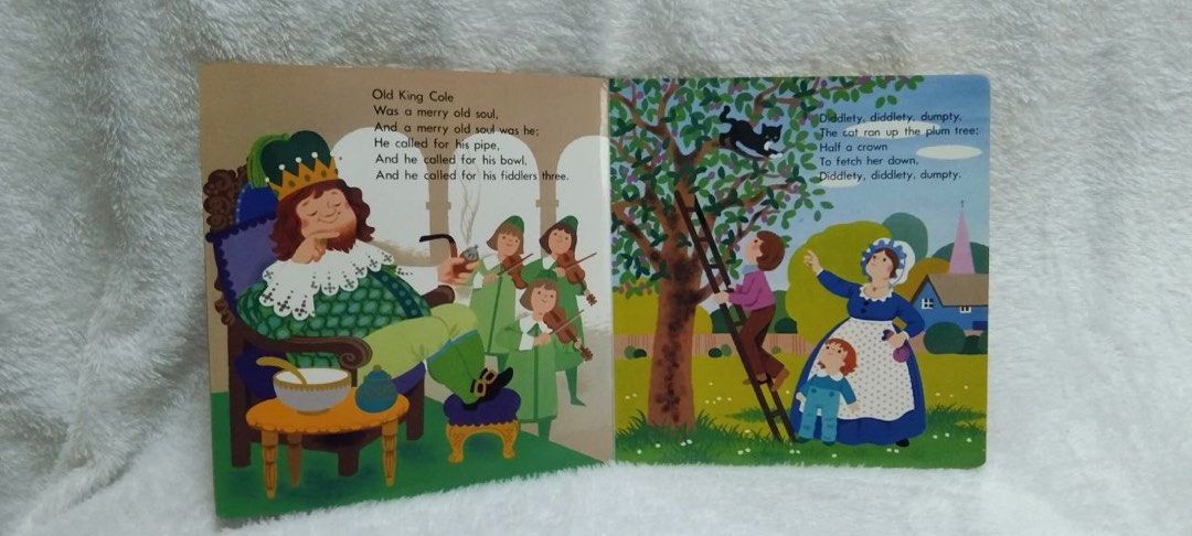 Simple Simon's Nursery Rhymes Board Book (Category: Children's Books) located in Quezon City. Submitted by sky_bookstore (Listing ID 1296275679, Image 3). Description: Board Book Note: We sell pre-loved books. Some books may have minor flaws, such as shelf wear, creases and other common signs of usage. Location: Sauyo, QC.
