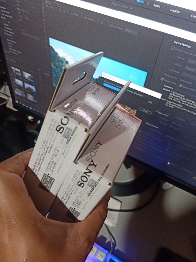 Sony NPFz100 batteries ORIGINAL SEALED (Category: Cameras) located in Malabon City. Submitted by r0r0z (Listing ID 1296259242, Image 2). Description: 4500 each 8000 for both Original Brand New Sealed not Class A Sony npfz100 batteries for a7iii a7siii a7iv a7riii a7riv fx3/30 a6600 a6700 a7c zve1 check all you want meetup Valenzuela Monumento Meycauayan Marilao Balagtas.