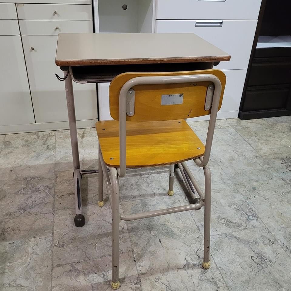 steel frame study table Japan surplus (Category: Tables & Sets) located in Manila. Submitted by Hezcki (Listing ID 1296346766, Image 2). Description: .