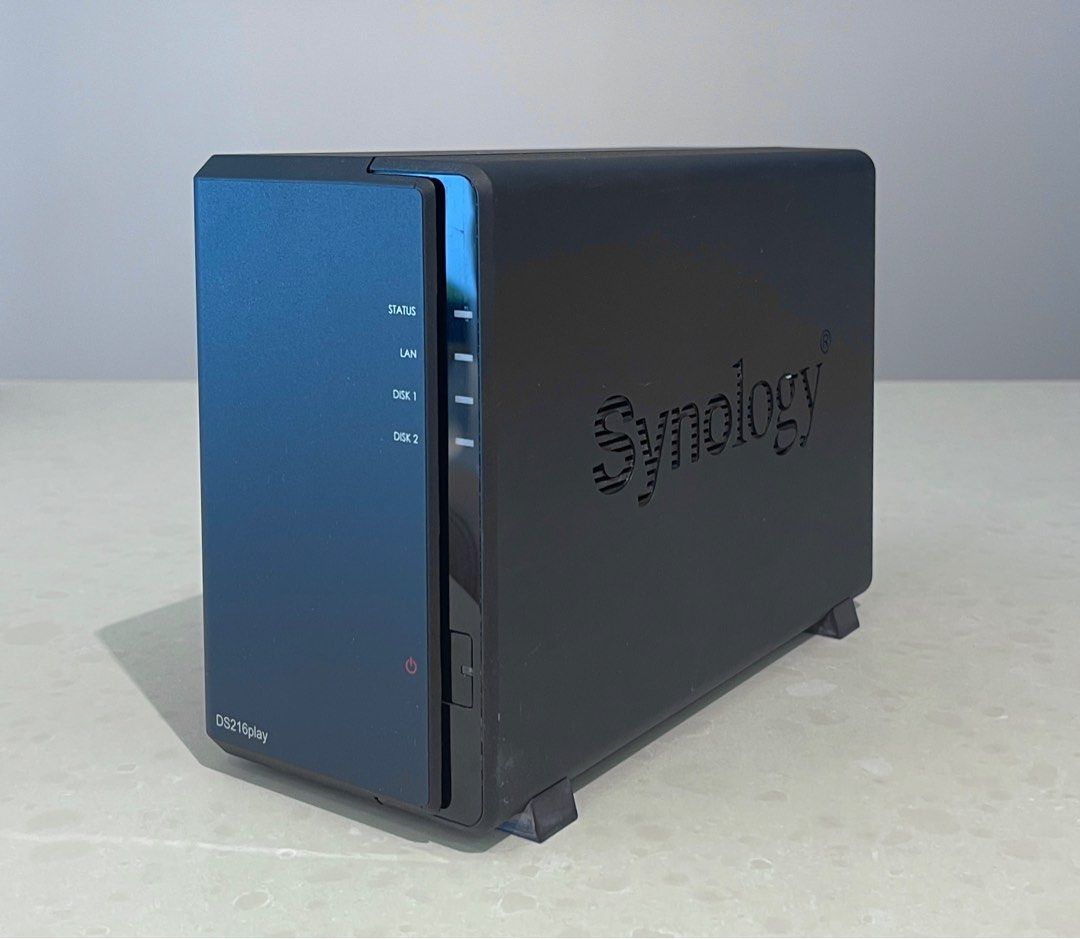 Synology DS216play + 3TB HDD x 2Weste