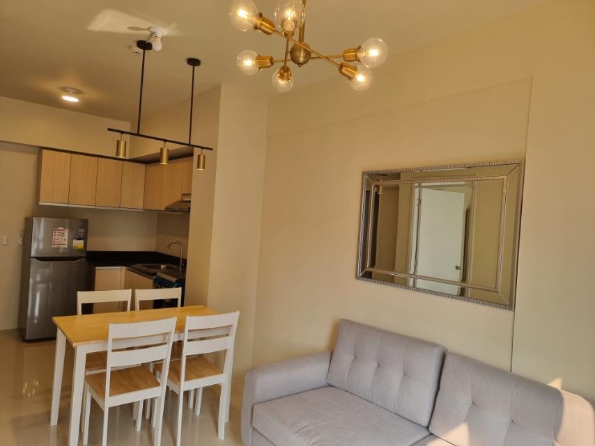 For Rent The Montane 2 bedroom unit bi level in BGC taguig near Uptown Mall, Property, Rentals