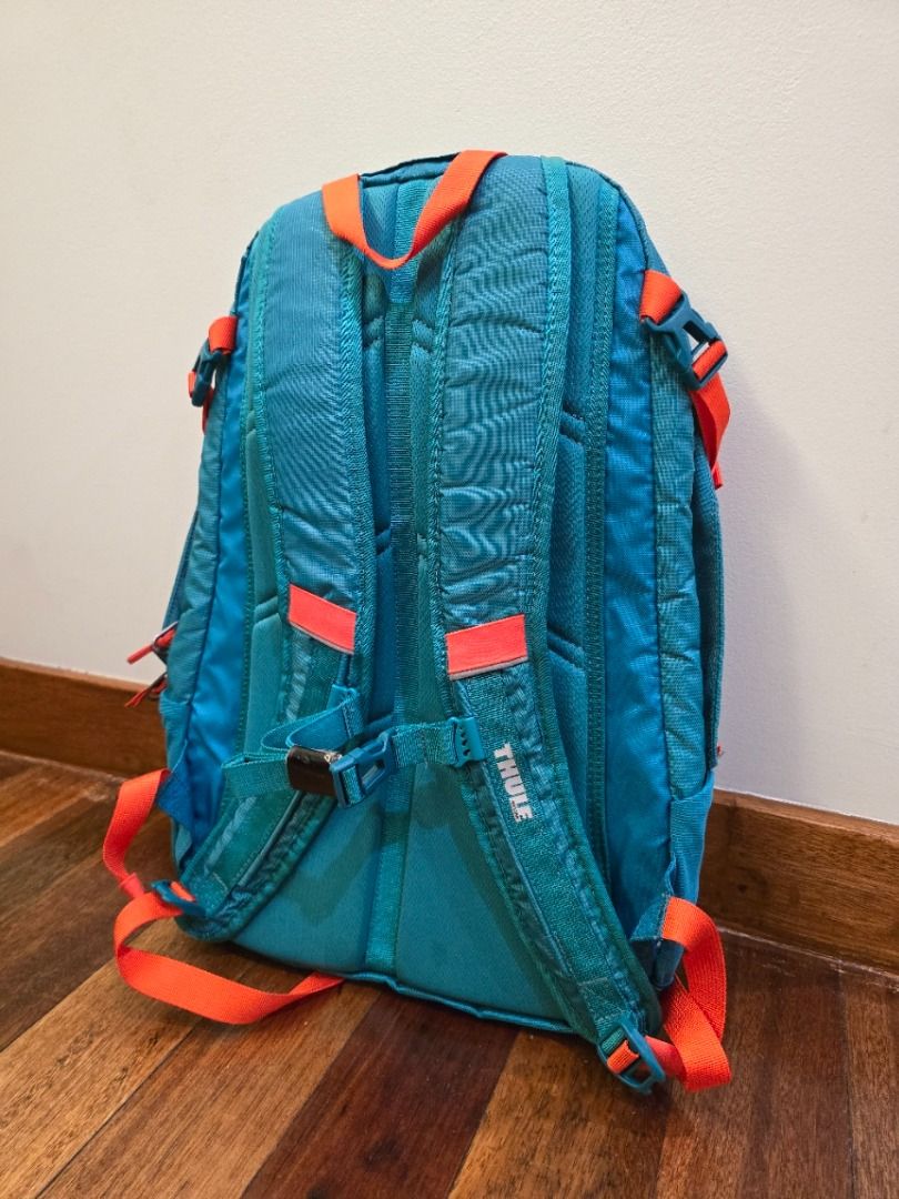 Thule Enroute Triumph Backpack 21L (Category: Backpacks) located in Manila. Submitted by techolo.gear (Listing ID 1296321617, Image 2). Description: For more question, please send message, feel free to request photos. Thanks ------------------------------------------------------------------------ to save time, posted price is last price already po. thank you. ✌️ ------------------------------------------------------------------------.