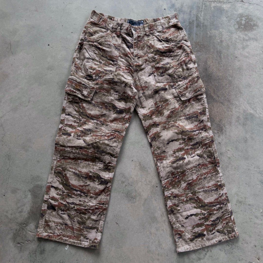 Vintage Oakley Camo corduroy pants, Men