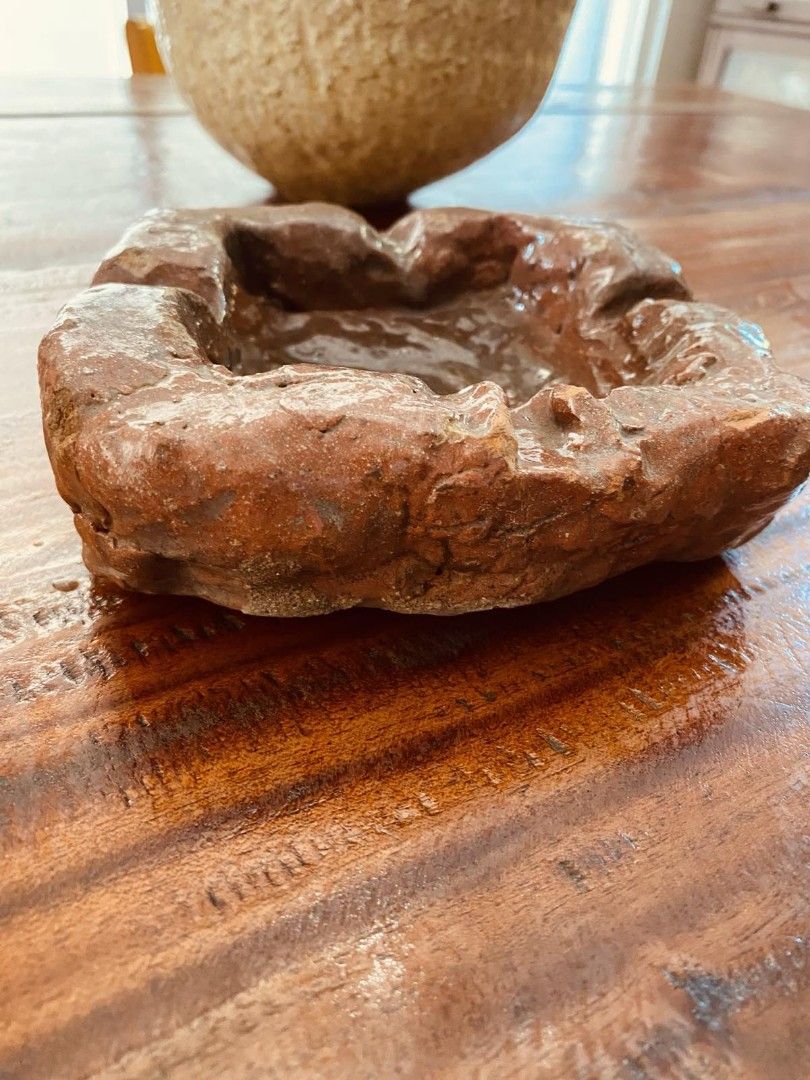 Vintage Stoneware Ashtray/Catch-all Holder (Category: Vintage Collectibles) located in Bulacan. Submitted by orange.locker (Listing ID 1296249365, Image 3). Description: Has 4 rest Catch - all holder Heavy A unique piece man cave accent decor.