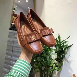 Women loafers