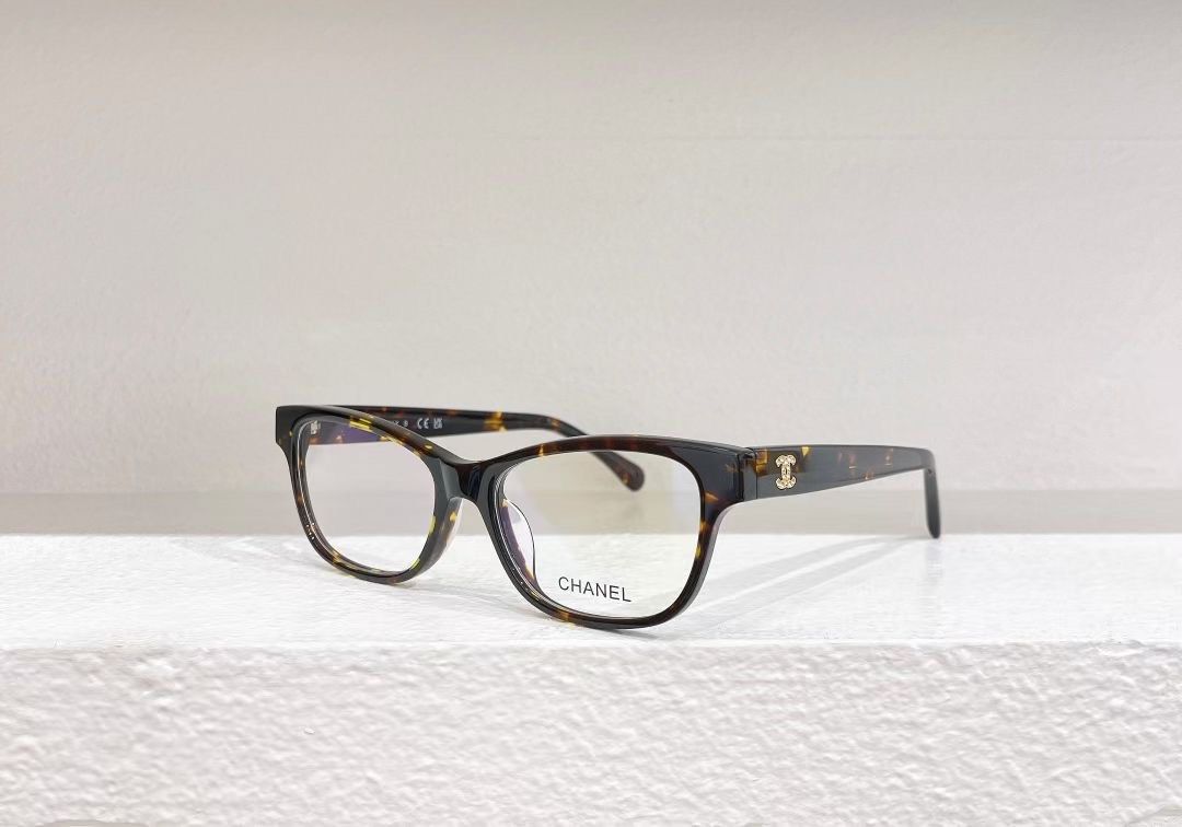 $1099 」chanel glasses 眼鏡框3449B, 名牌, 飾物及配件- Carousell