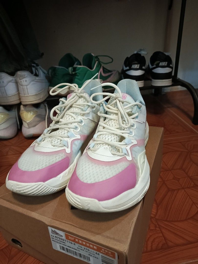 361° AG2 PULLUP (Category: Sneakers) located in Quezon. Submitted by collapse7 (Listing ID 1299117913, Image 2). Description: SIZE 10 USED 2X ONLY NO DRAGS AND SEPS LIKE NEW CONDI WITH BOX.