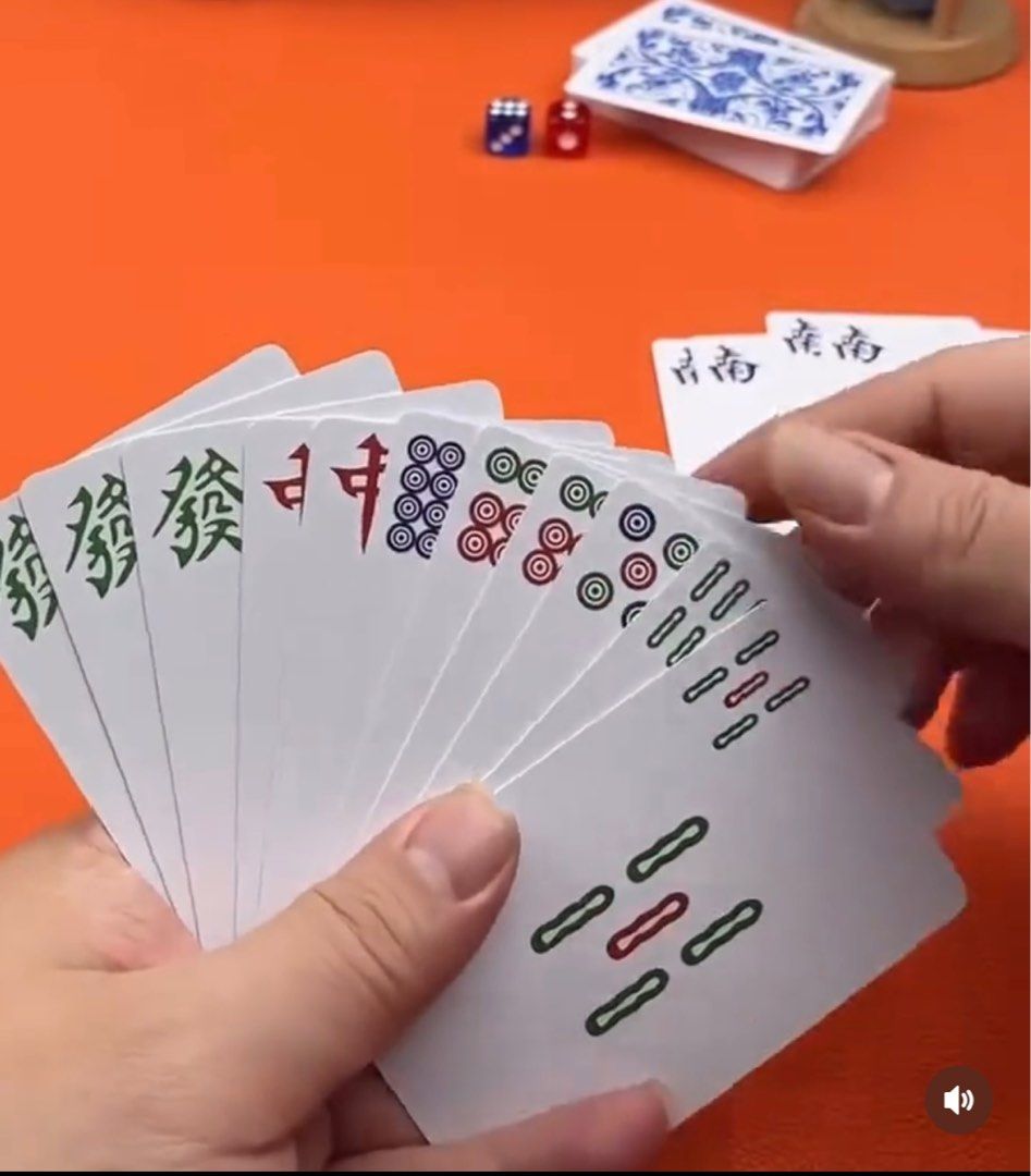 麻將啤牌撲克牌便攜麻雀打麻雀麻雀枱聚會party party room 撲克啤牌紙麻雀, 興趣及遊戲, 玩具& 遊戲類- Carousell