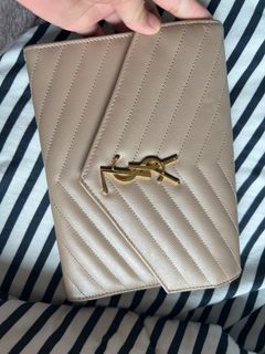 (Category: ) located in . Submitted by miahusna (Listing ID 1299126097, Image 1). Description: .