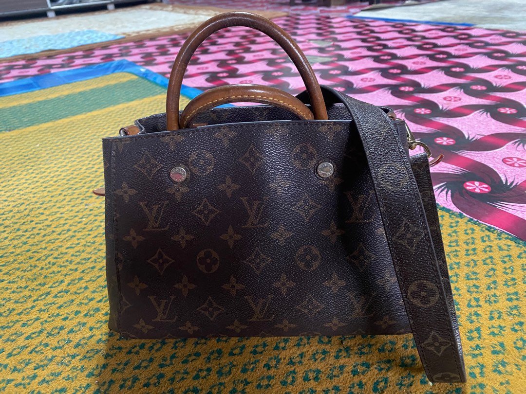 Beg lv, Women's Fashion, Bags & Wallets, Shoulder Bags on Carousell